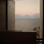 Villa Laspi / Petres *
