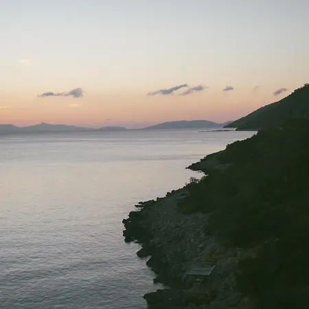 Laspi / Petres Pefkali