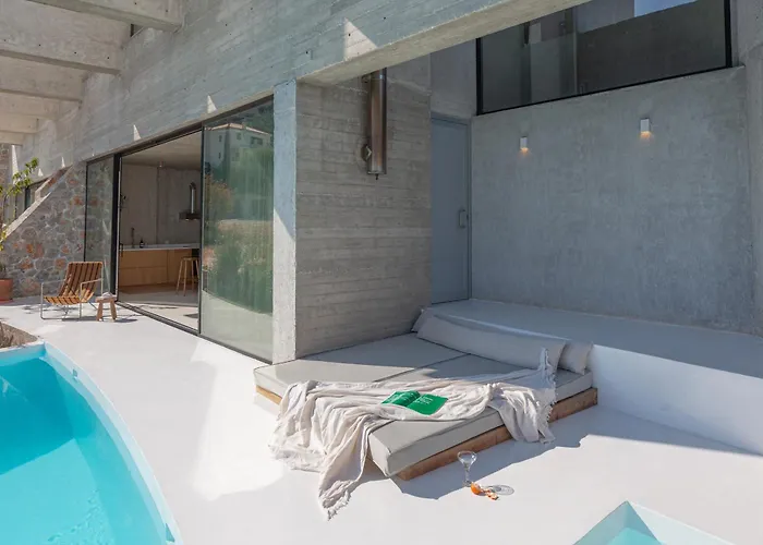 Villa Laspi / Petres