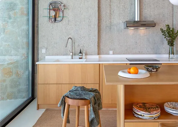 Villa Laspi / Petres *